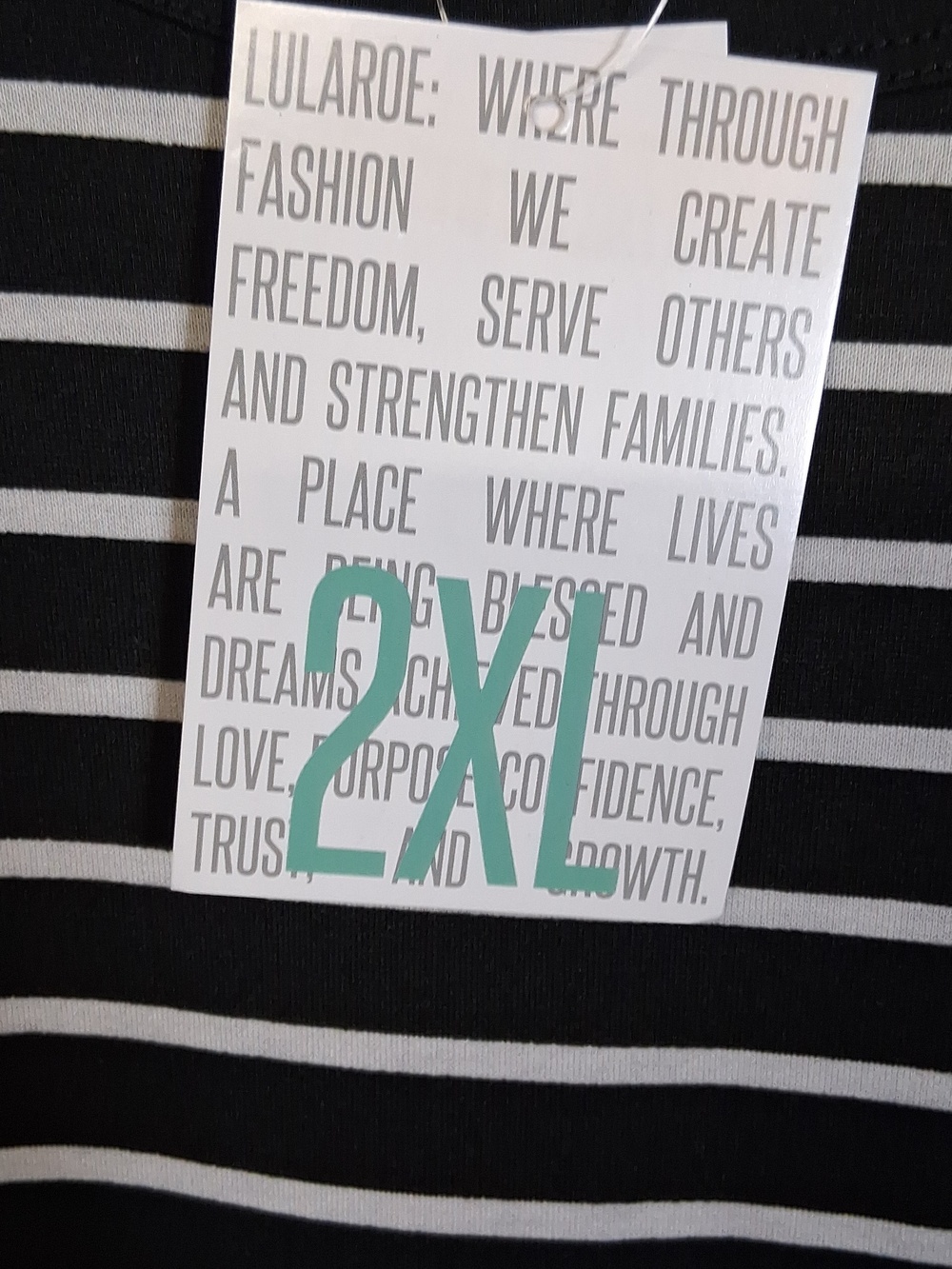 Womens LulaRoe Black and White Striped Tunic Top Size 2X NWT - Picture 3 of 6